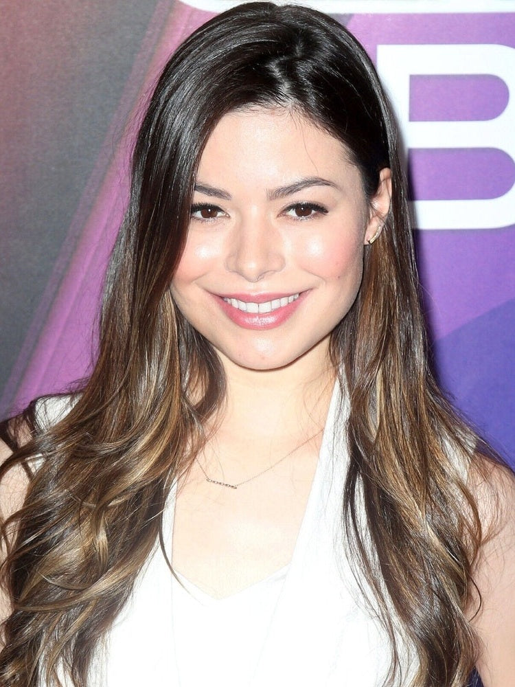 Miranda Cosgrove 8.5 x 11 Candid Color Photograph Art Print Photo Collectibles:Photographic Images:Photographs Style Your Walls